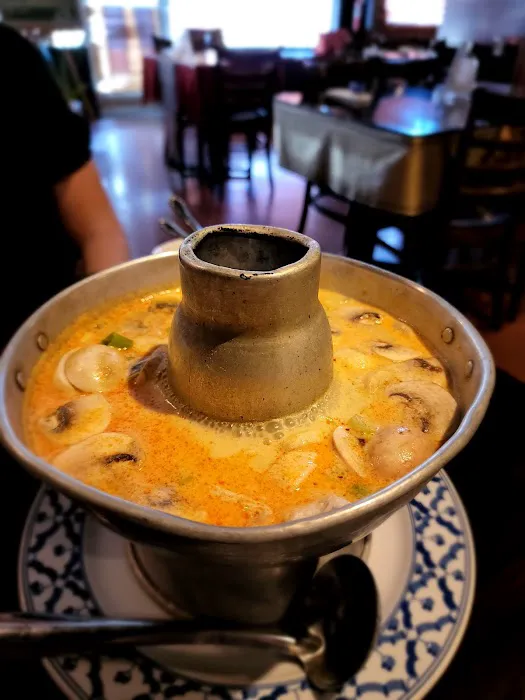 Thai Nana Restaurant and Sushi Bar 6