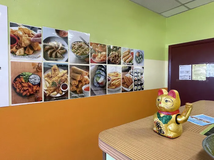 Eunice's Seafood,Wings & Boba Tea 5