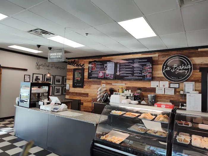La Bahía Bakery 5