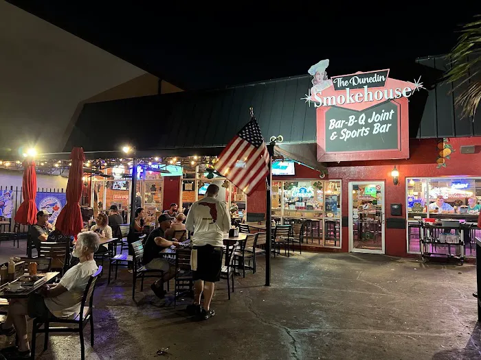 Flanagan's Irish Pub 5