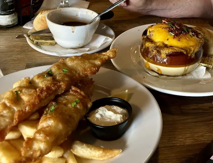 Flanagan's Irish Pub 1