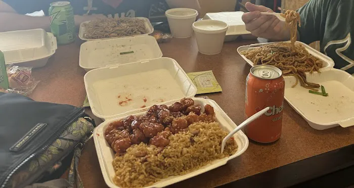Tian Tian Chinese Restaurant 10