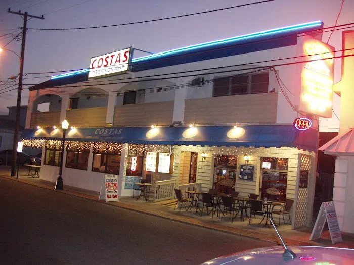 Costas Restaurant 7