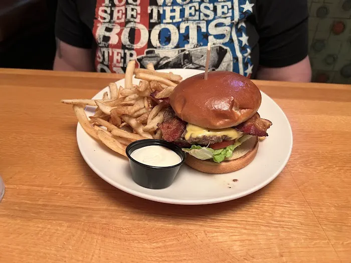 Applebee's Grill + Bar 2