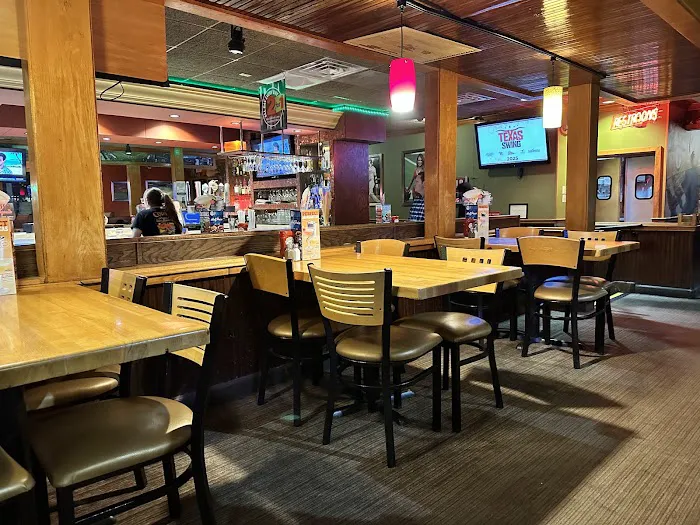 Applebee's Grill + Bar 6