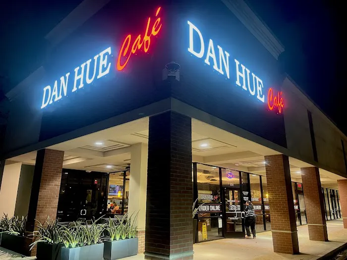 DAN HUE Café 9