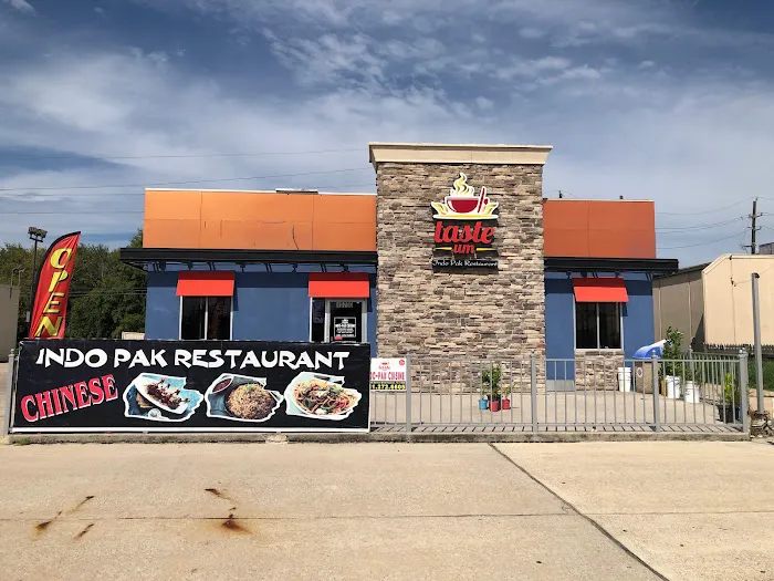 Tasteum Indo Pak Restaurant 3
