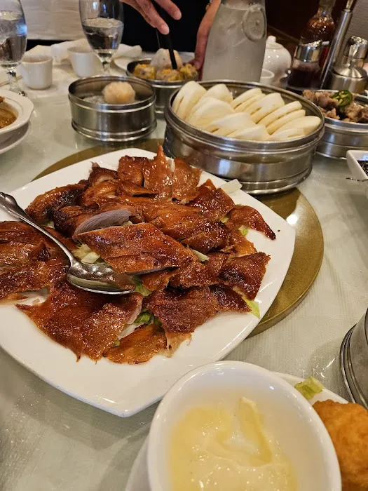 Arco Seafood Restaurant 7