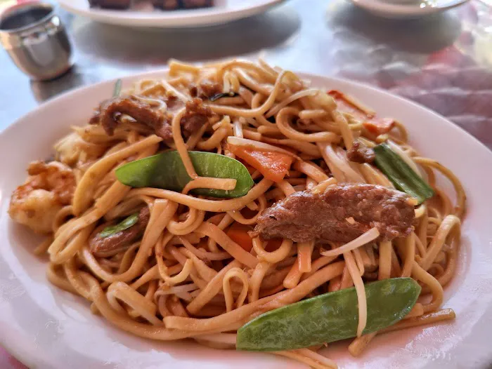 Red Pepper Chinese Restaurant 3