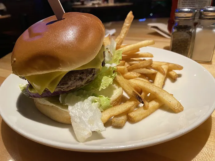 Applebee's Grill + Bar 3