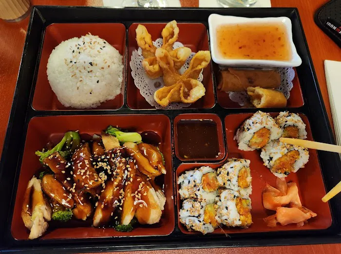 Charlie's Sushi & Japanese Restaurant 6