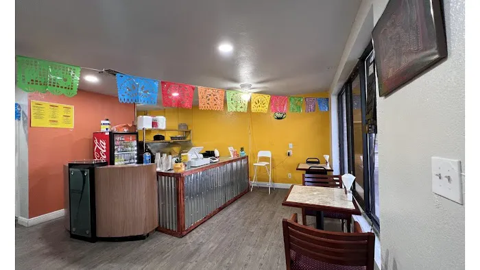 Chinelos Taqueria 1