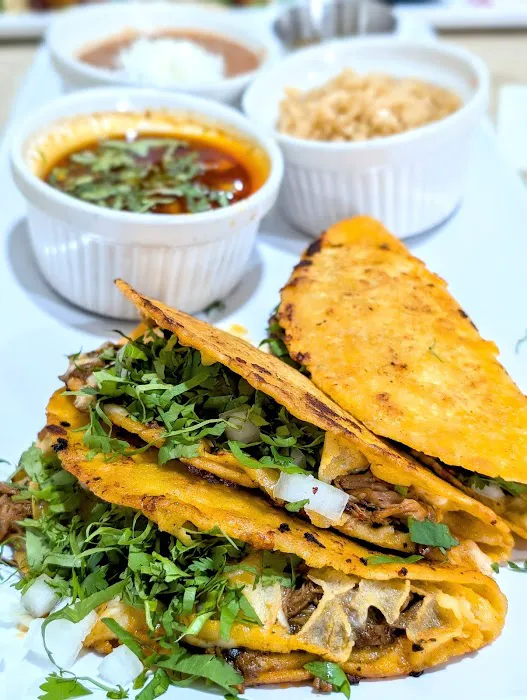 Chinelos Taqueria 4