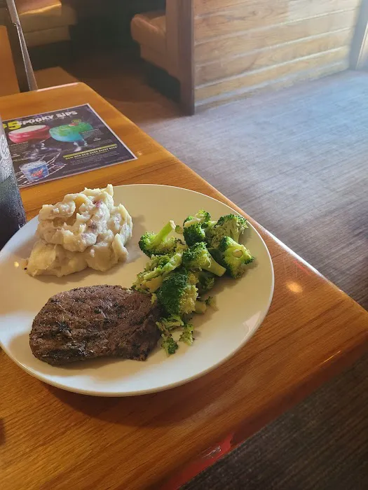 Applebee's Grill + Bar 2