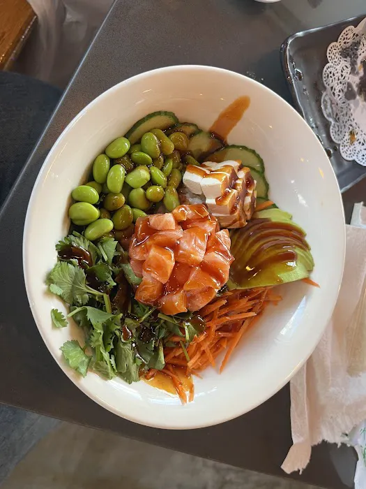 Pete's Sushi & Poke 5