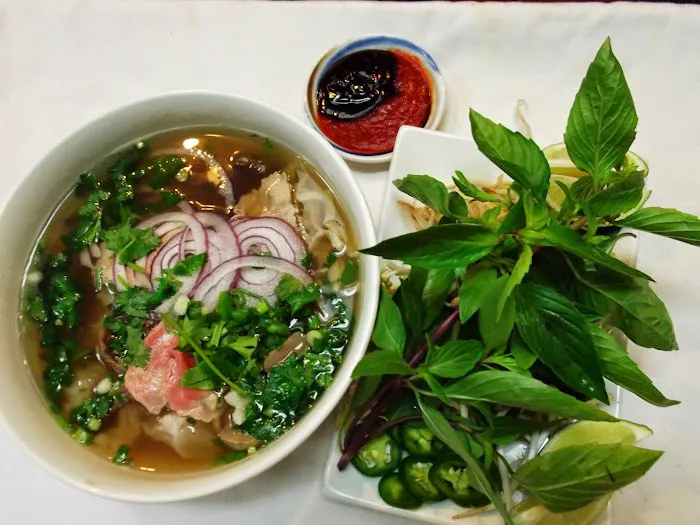 Asian House Chinese & Vietnamese Restaurant 10