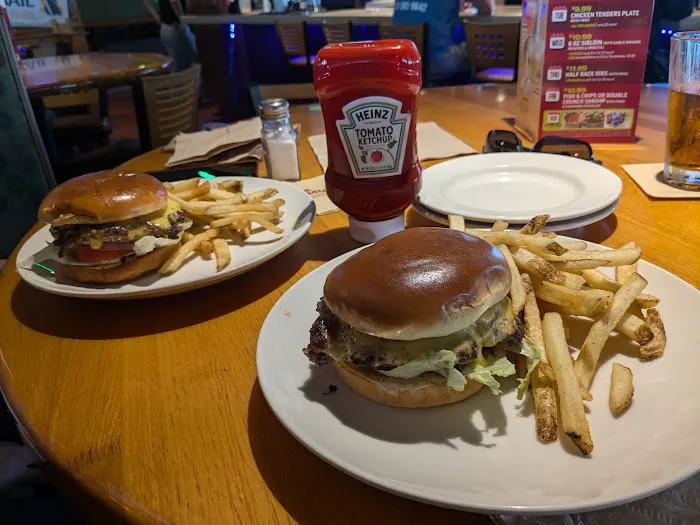 Applebee's Grill + Bar 4