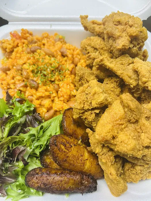 Tres palmas latín food 1