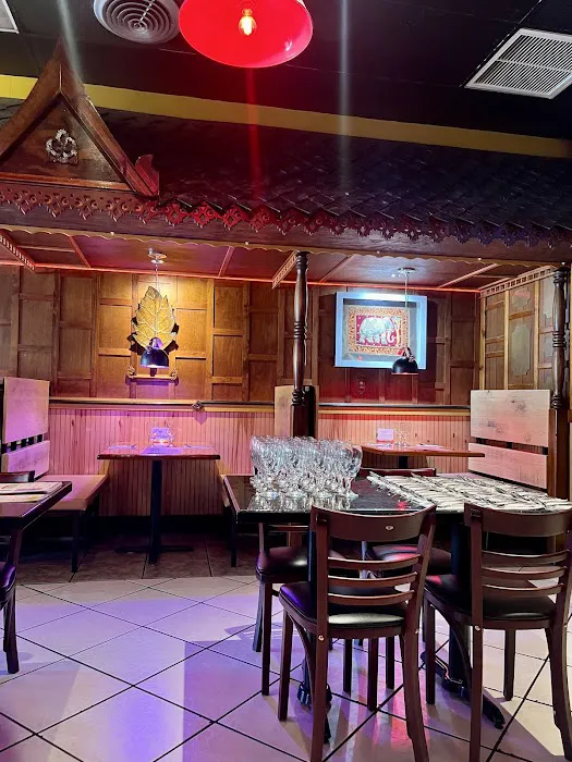 9 Bangkok Restaurant 2