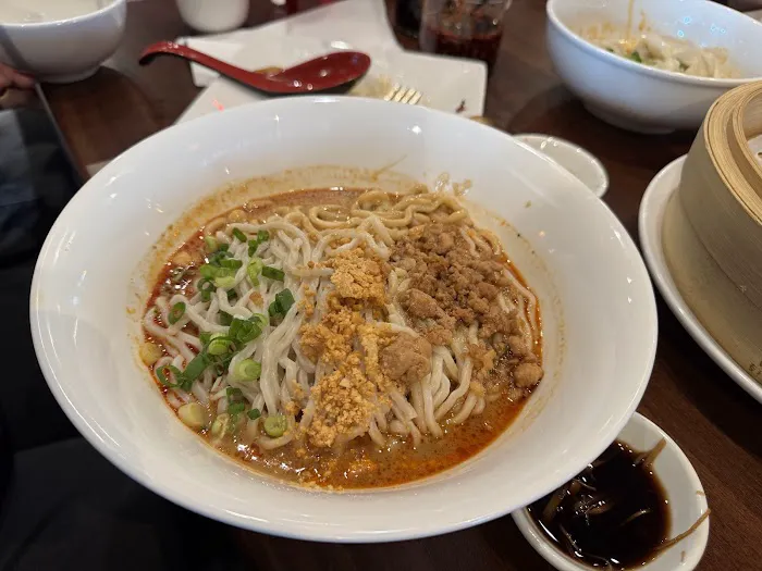 Wu Wei Din Chinese Cuisine - Plano Independence 9