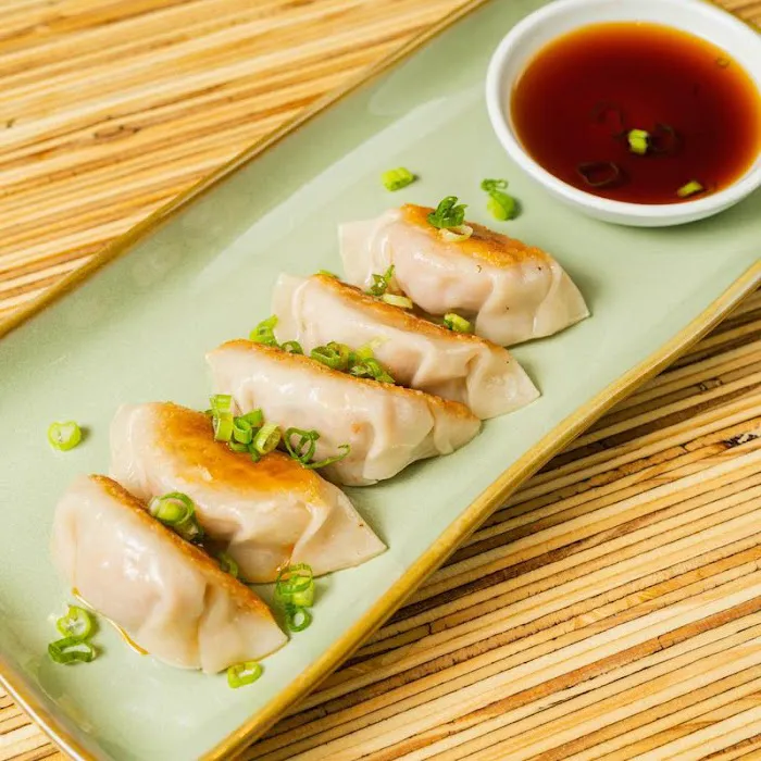 Onēsan Dim Sum Sushi 5