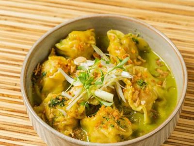 Onēsan Dim Sum Sushi 0