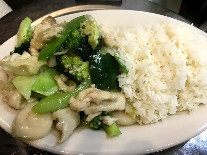 Kung Pow Asian Diner 2