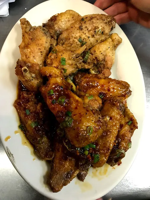 Kung Pow Asian Diner 8