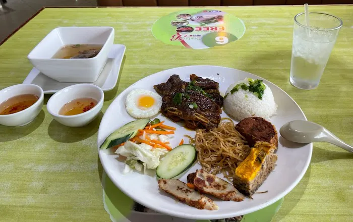 Bistro B 6