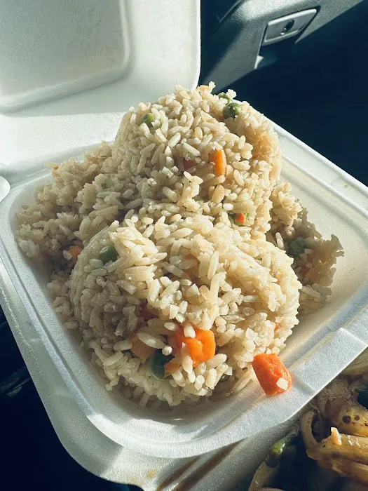 M J's Chicken & Rice 4