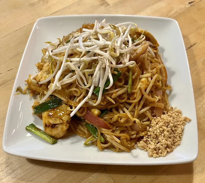 MaLi Thai Kitchen - Lake Highlands 6