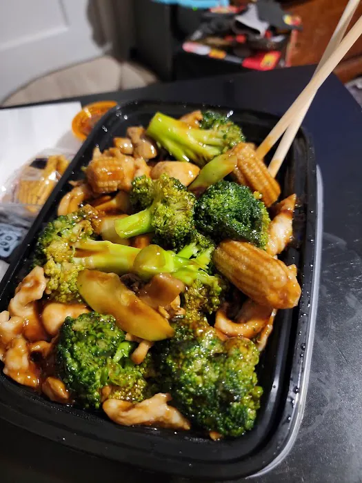 Chi's Wok 2