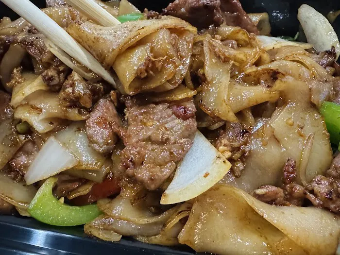 Sabaidee Lao & Thai Street Food - Addison 7