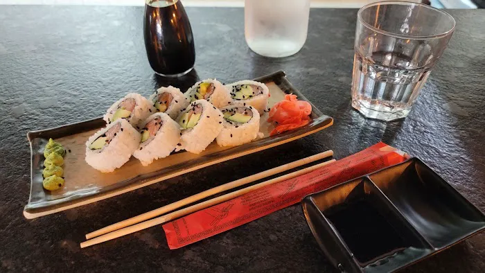 Tokyo Bar - Asian & Sushi Cuisine 3