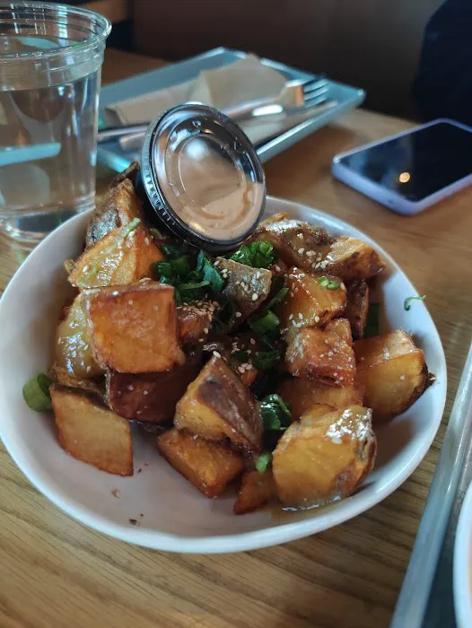 Loro Asian Smokehouse & Bar 8