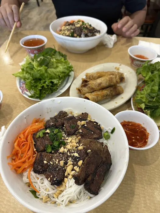 Phở Băng Restaurant 5