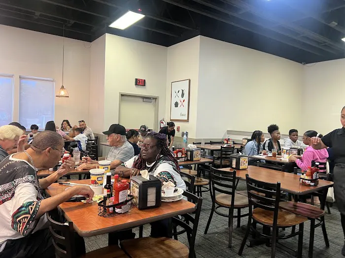 Golden Corral Buffet & Grill 7