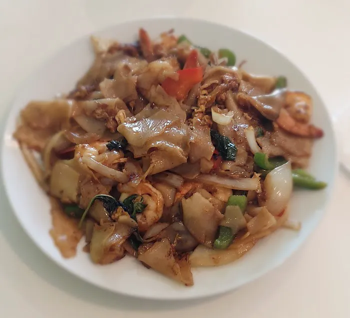 WaiWai Kitchen 9