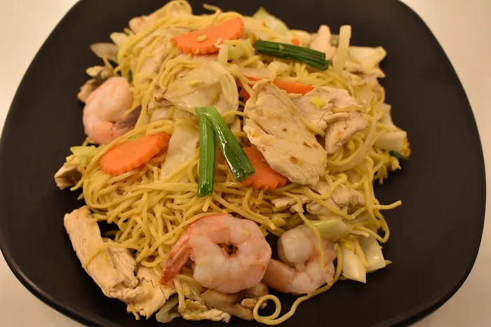 WaiWai Kitchen 2