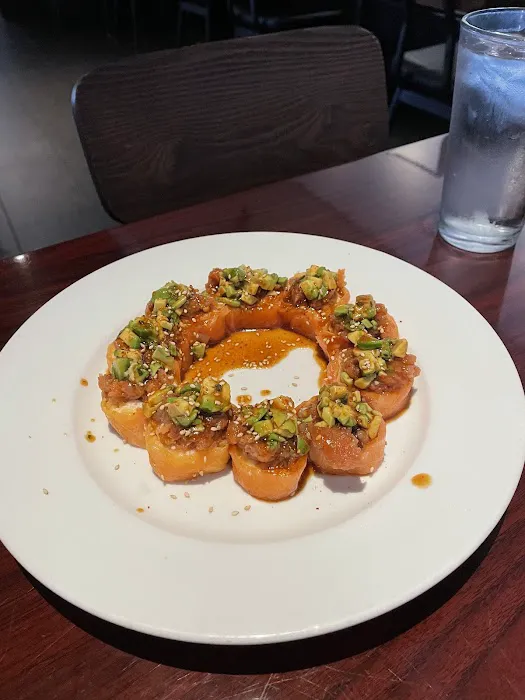 Oishii Sushi & Pan-Asian Dallas - Wycliff Ave 5