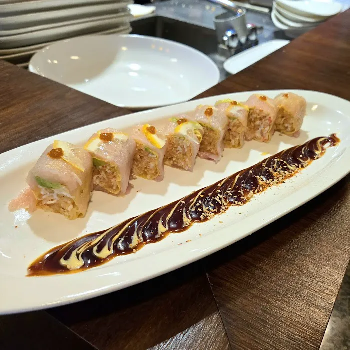 Oishii Sushi & Pan-Asian Dallas - Wycliff Ave 9