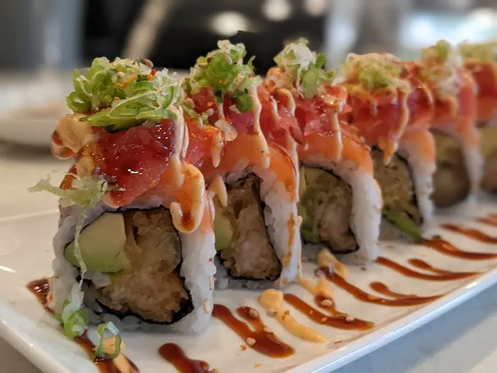 Oishii Sushi & Pan-Asian Dallas - Wycliff Ave 4