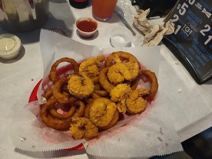 Waves Crab House 7