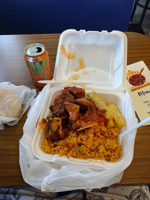 Mi Viejo Latin Cafe’ & Catering 3