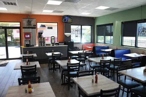 Mi Viejo Latin Cafe’ & Catering 5