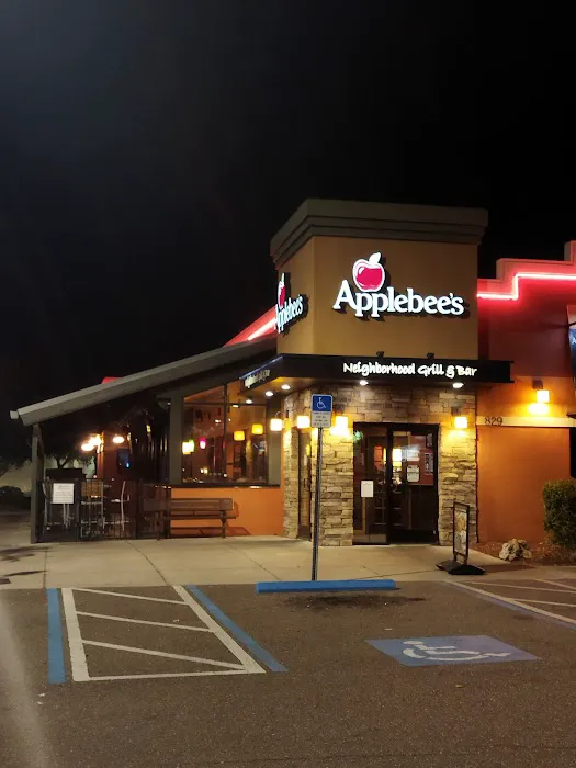 Applebee's Grill + Bar 9