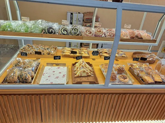 Zimo Bakery & Cafe 3