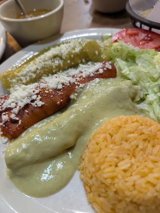 Los Amigos Restaurant 8