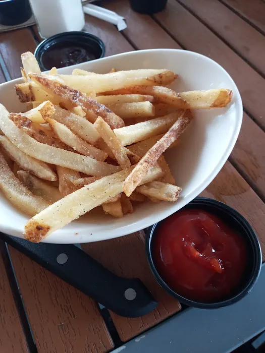 Applebee's Grill + Bar 5