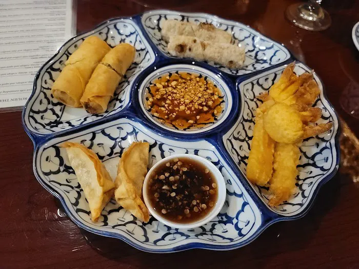 Rouen Thai Restaurant 10